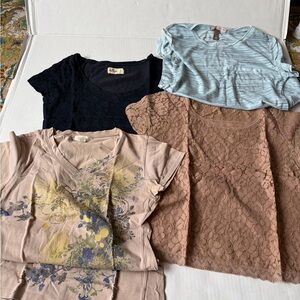 Hollister Women's Short Sleeve Lace and Graphic Tees